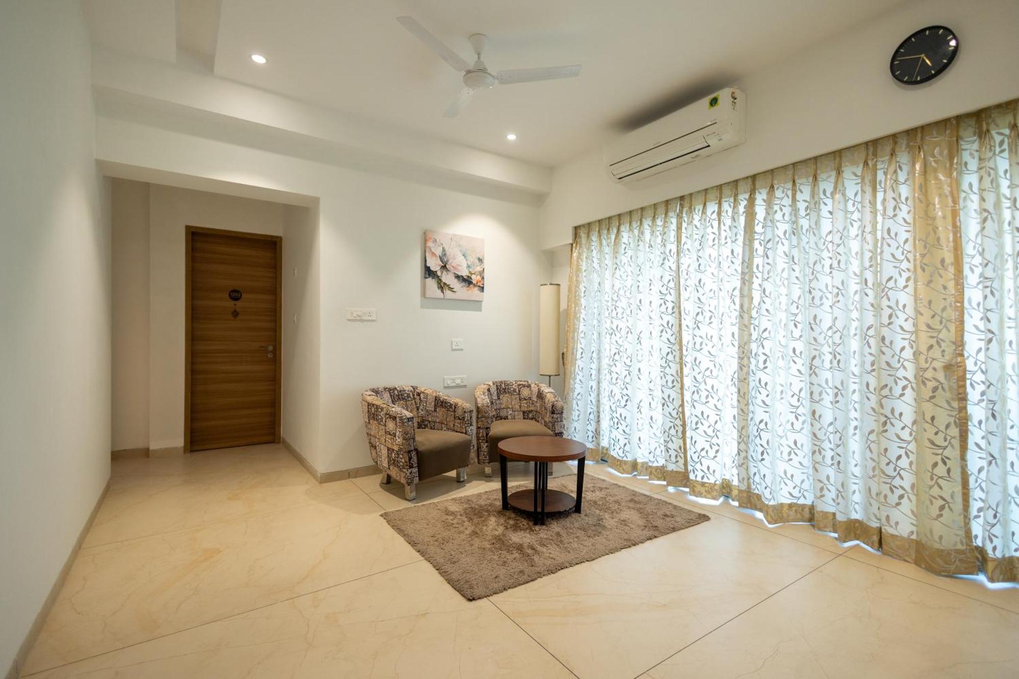 Freesia Residency By Express Inn - Navi Mumbai Exterior foto